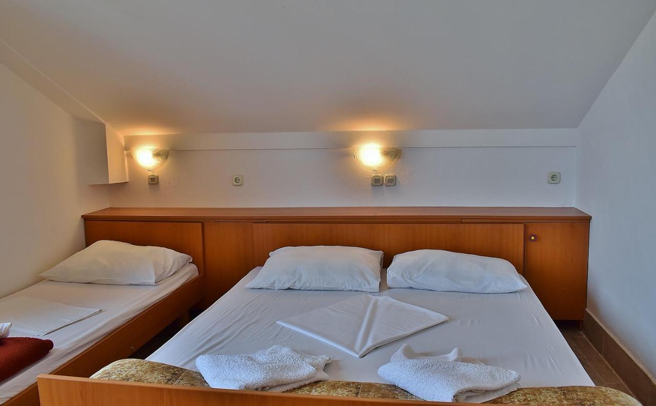 Apartament Banjol 外观 照片