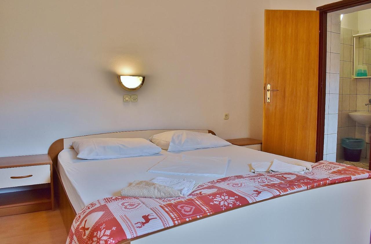 Apartament Banjol 外观 照片
