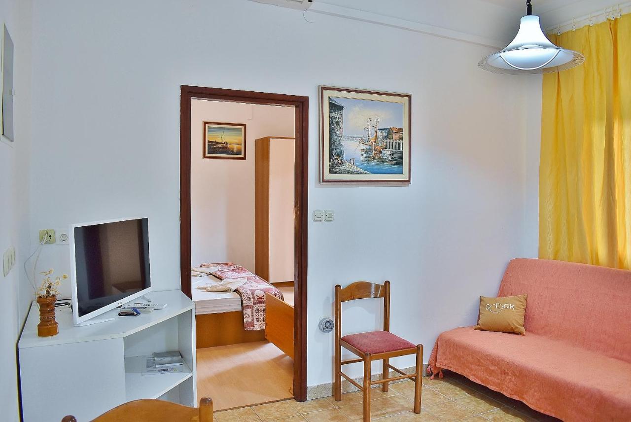 Apartament Banjol 外观 照片